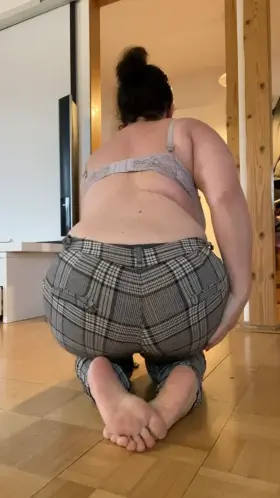 Would you dump your load on my face?