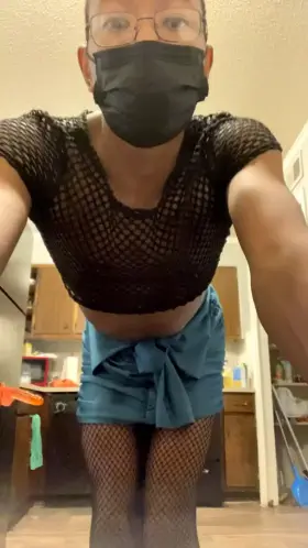 I hope you like the way i move ! Cum see me get nastier !! 😏😏😉