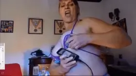 Dominant Muscle Granny Shows Her Powerful Body