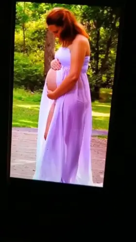 Covering pregnant Lindsey