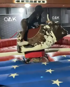 Y’all smashin? 👀