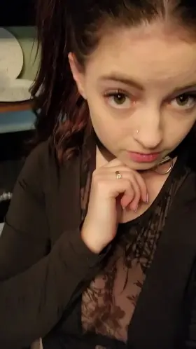 such a good girl 😇🐶 come play with me, link in comments 😘😘