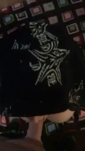 Can I be your goth gf😈