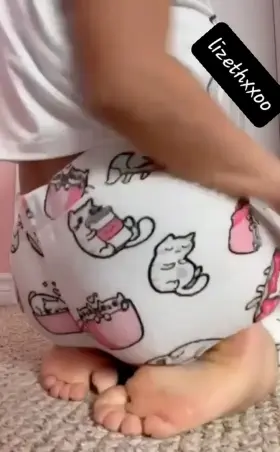 Amateur Latina MILF Pussy Pussy Lips