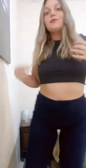 Too big for you to handle, babe? 😅🍑💦