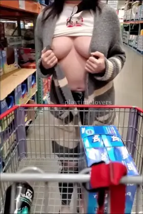 Nice flash of some great tits