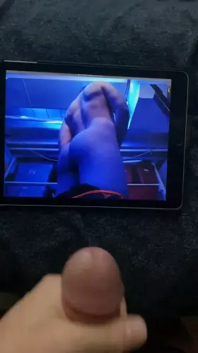 Pumping my cum all over a nice fit booty