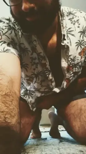 [39] Dad's day off, and home alone