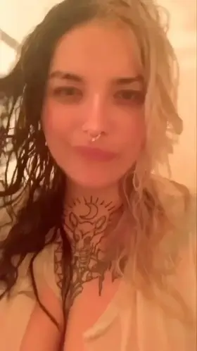 Hey, be honest. Can you see my nipples through this shirt?🤔