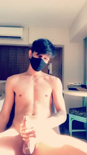 Need a throat to fuck 🍆 any takers?