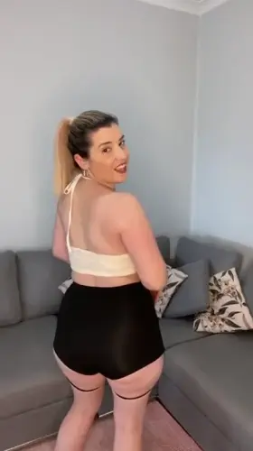 would you get my hands on my mombod if you had the chance? 😏 (35f)