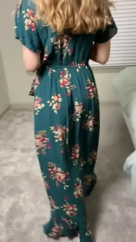 Flowy dresses are so fun :)