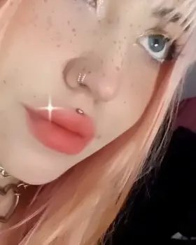 How can I become your favorite gothslut? ♡