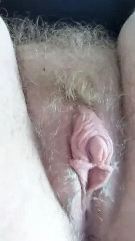 Testing out making gifs instead of just pics (DMs welcome)