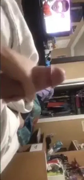 Thick, creamy cumshot from my massive 19 year old cock🤤🤤