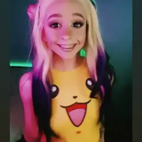 She’s all smiles 😉