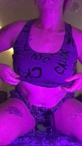 Strobe tits