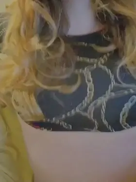 [gif] Your favorite Latina is here!