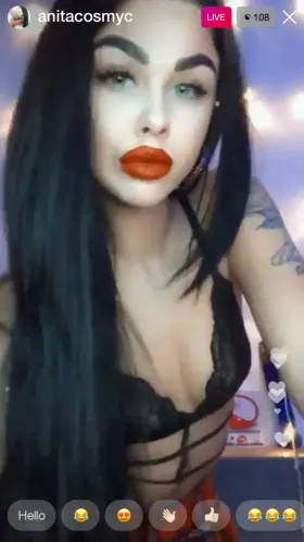 IG LIVE Wish her body would be more appreciated ):👌