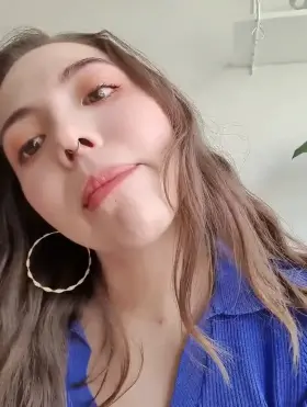 give a latina a kiss today