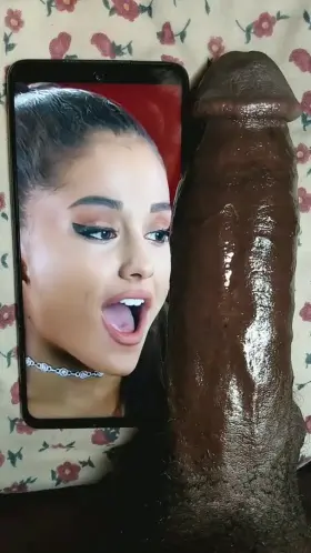 Ariana Grande Cockthrobbed