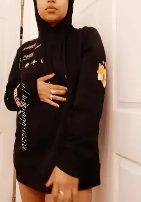 I love walking around the store with nothing underneath 🔥(Drop)