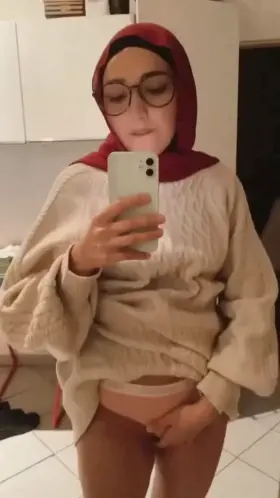 Be honest would you masturbate to my nudes if I ever sent you some ❤️❤️❤️