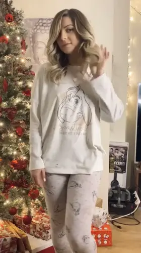 Can I be your little christmas secret?..🎄💓