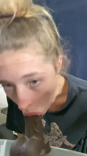 Preparing for the club tonight 🤷🏼‍♀️🥰🤤 (2003 princess👰🏼‍♀️)