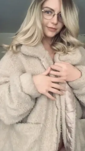 I’m your new teddy bear and I need cuddles & creampie’s ASAP 🧸