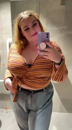 Would you worship my thick body in public?