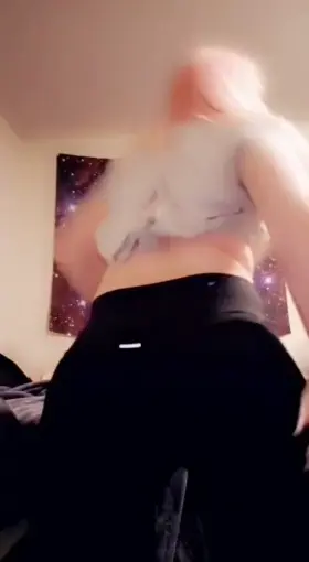 Pink thongs for life!💕