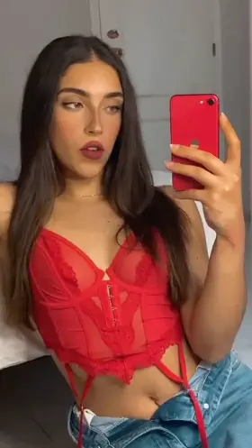 Hot 21 year old's tiktok