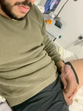 How about we cum together? 💦👅😈