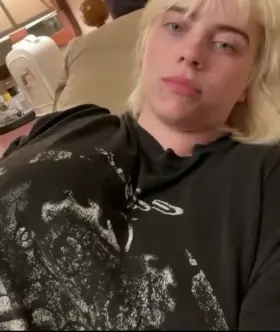 OMG dude, her insta story