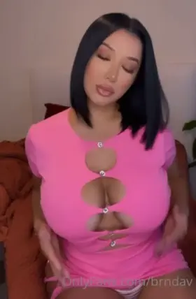 BrendaVanessa Tits [drop]
