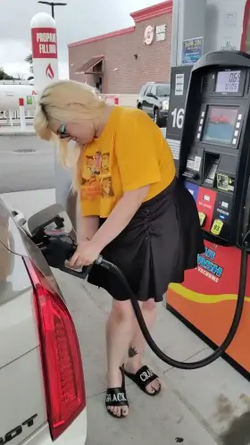 Showing off my chubby body at the gas station [f]