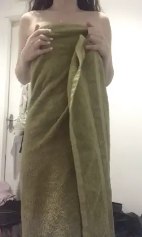 Do you like my barely legal body? 💦