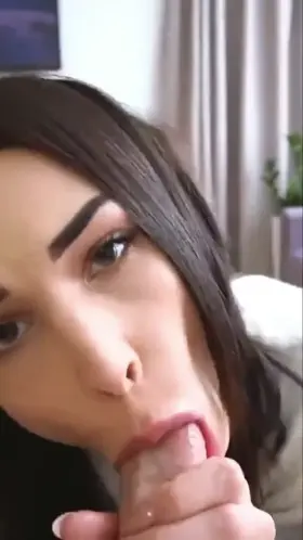 Brunette Beauty wants an ocean of cum on her face