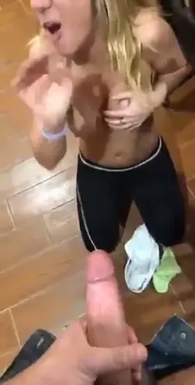 Cumshot on blonde babe's face