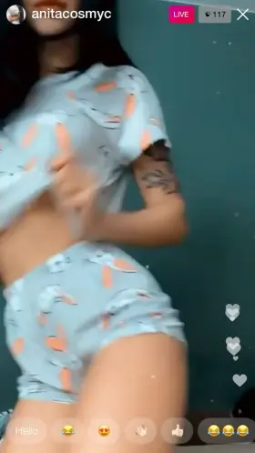 IG LIVE Would you hire her as your maid?🙌