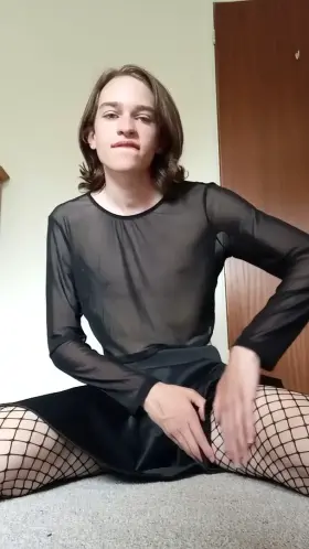 Sissy Thighs and a Double Surprise!