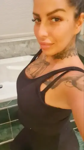 I'm just waiting for someone who can handle me🙃 check out the comments 50% off🙈💙