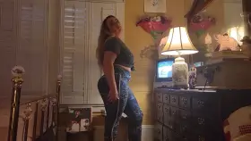 Lol, even through a shania twain tee-shirt, you can tell they're natural ; )