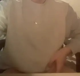 [24] It’s a Two-hander (I’m 6’3😉)