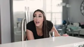 Busty Stepmom Melanie Hicks gets a good fuck