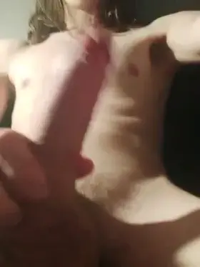 anyone want to try to deepthroat me ?