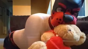 Do you all like my new shorts? I'd love to see what you think would fit in the back 🐾🐾