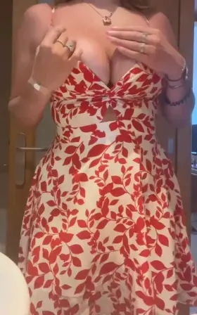 19 [F4M] Sending a masturbating video to every guy that upvotes 😚 ( My auto reply is on ) 😚 sc : liasana621