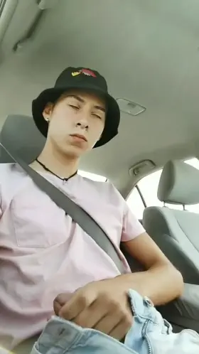 sorry for being late, i had a little inconvenience on the way